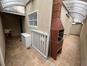 Casa de Condomínio  em Sítio do Campo