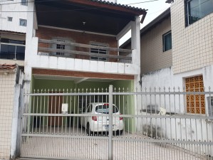 Sobrado em Ocian