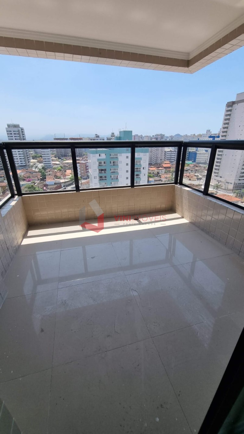 Apartamento em Vila Mirim