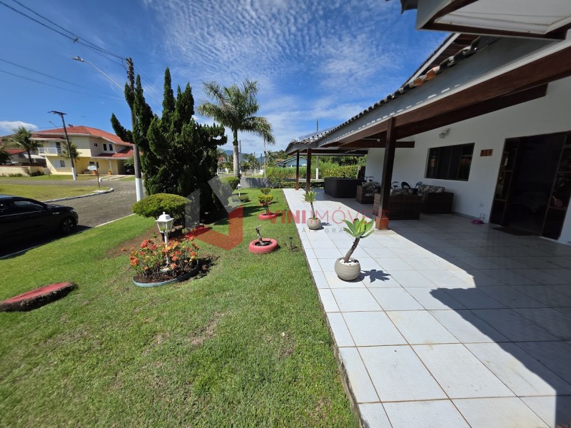 Apartamento em CondomÍnio Bougainville V